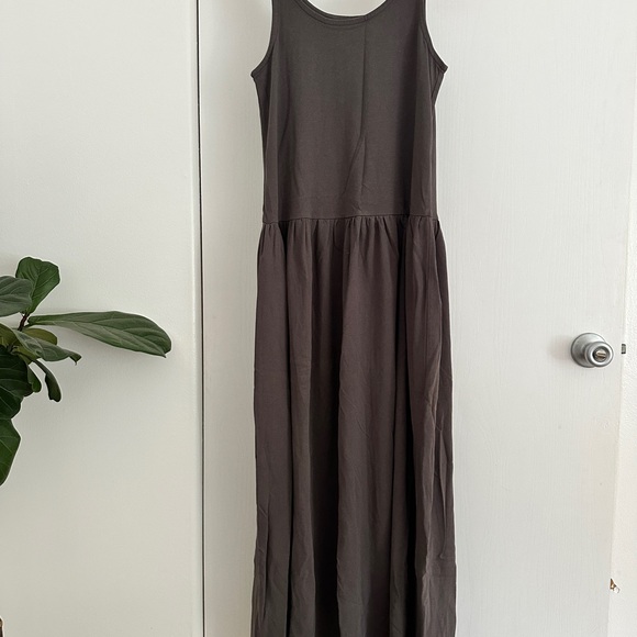 MATE the Label Dresses & Skirts - MATE The Label Organic Cotton Sleeveless Midi Dress Size S
